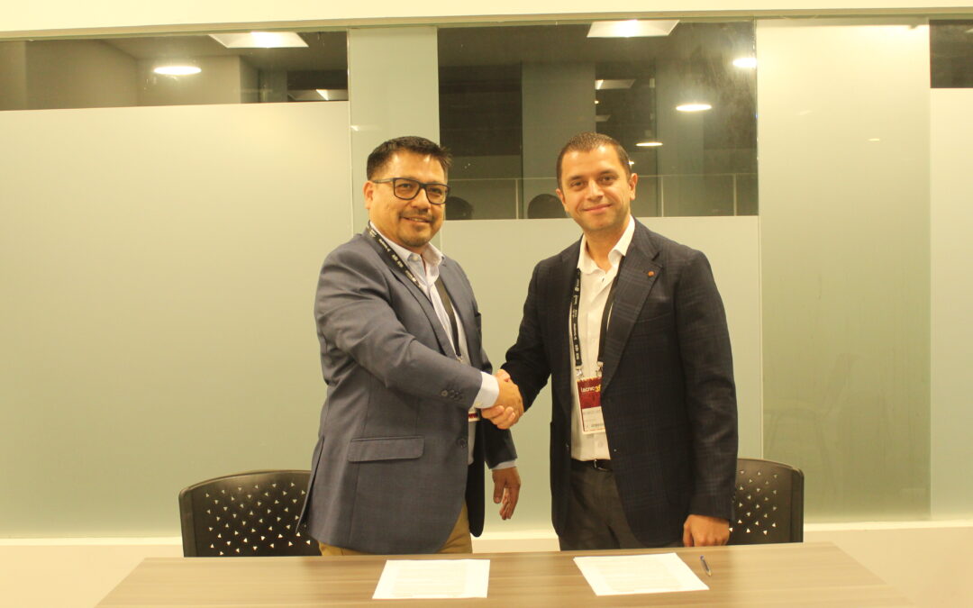 FIRMA DE CONVENIO INTERNACIONAL DE COLABORACIÓN ENTRE APROSVA Y SOCIUM.CR